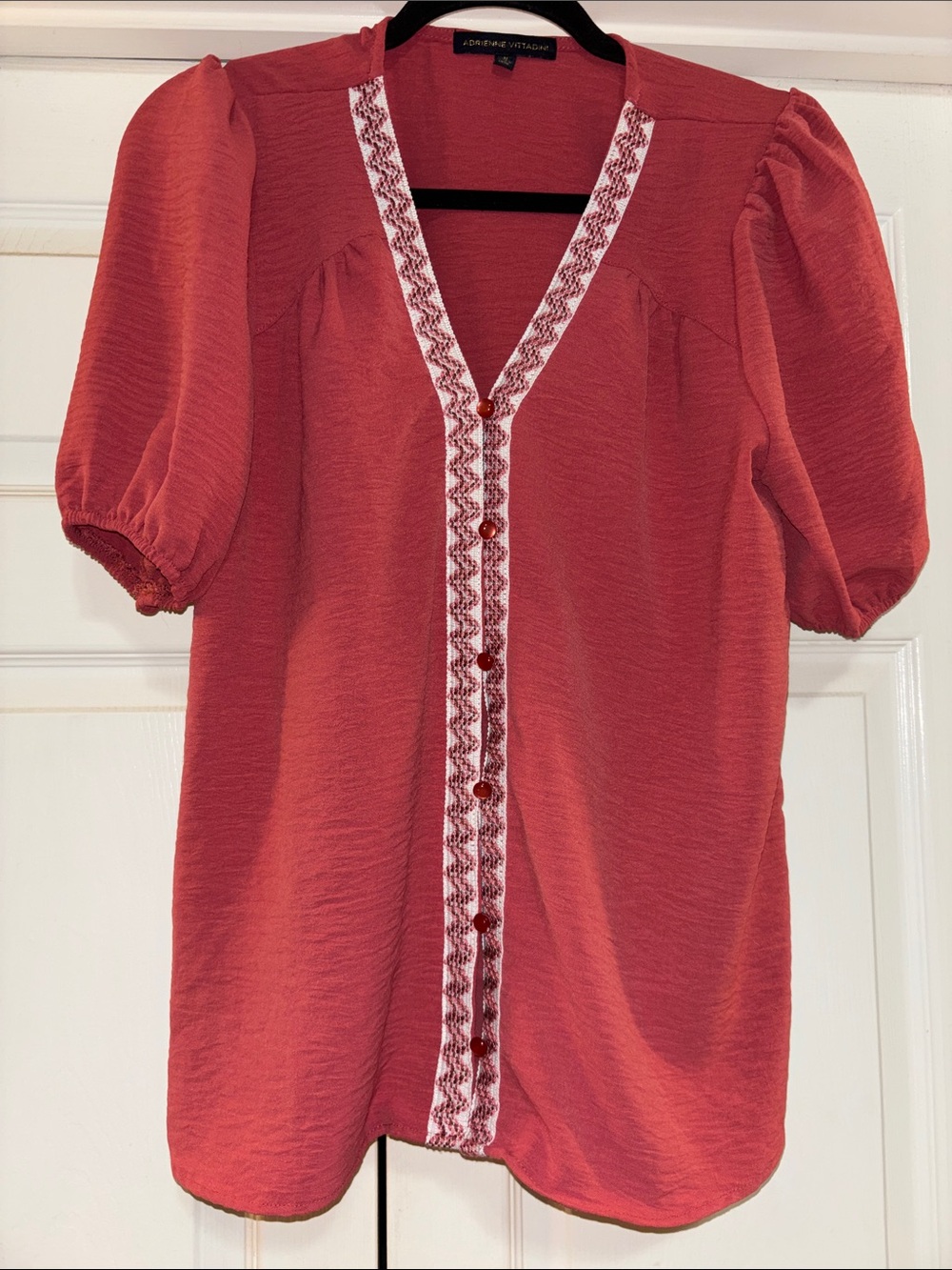 Adrienne Vittadini Coral/Salmon Button-Front V-Neck Blouse Medium